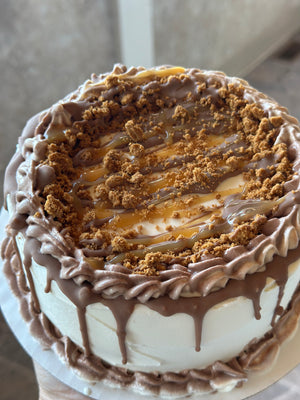 Vanilla Caramel Biscoff Ice Cream Cake
